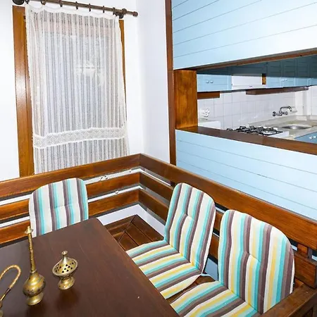 Central House With Shared Pool Near Paradise Bay In *